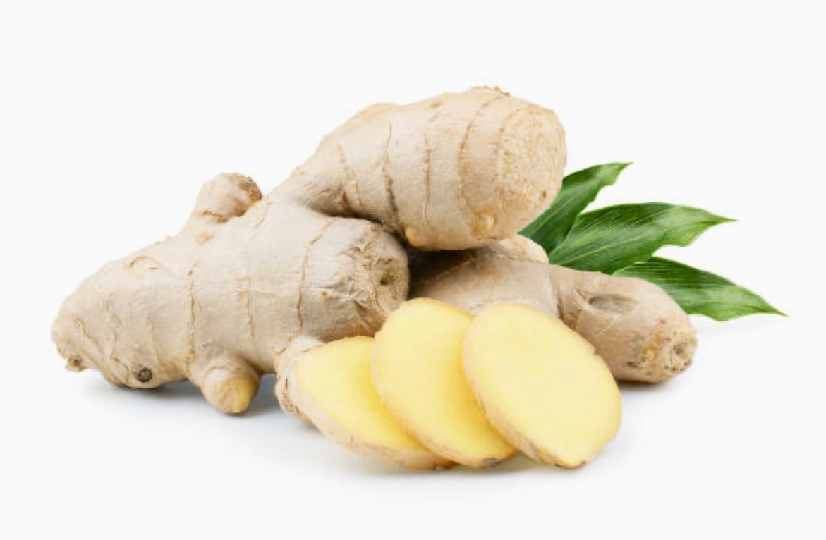 Sun-dried ginger roots